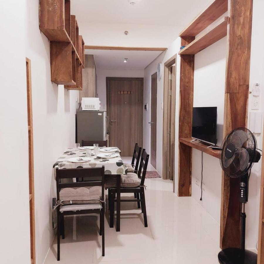 One Bedroom Unit Fame Residences Apartment *