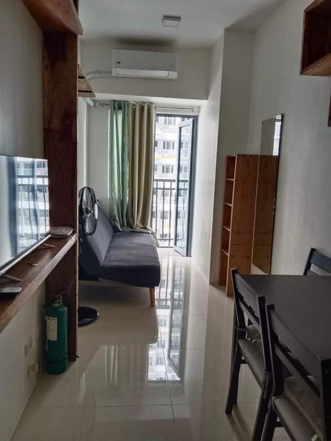 Apartment One Bedroom Unit Fame Residences Manila