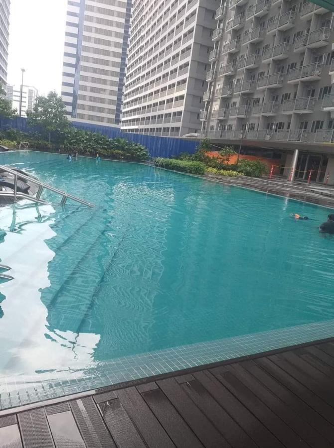 One Bedroom Unit Fame Residences *